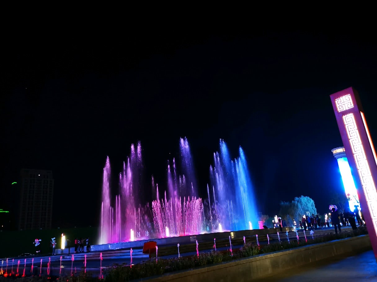 美妙梦幻的塞上江南中阿之轴音乐喷泉