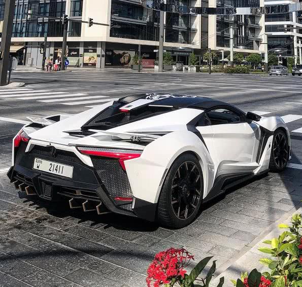 莱肯,速度与激情,跑车