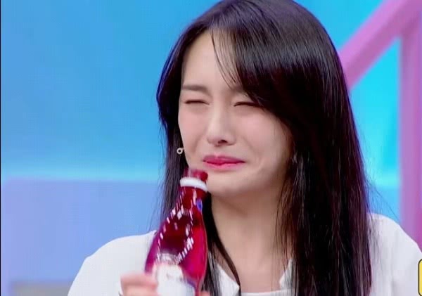 花花万物2:郑爽喝小s喝过的水,下意识反应见人品!