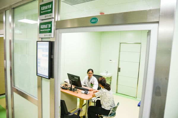 德州市人民医院又有8个科室顺利迁入新门诊楼