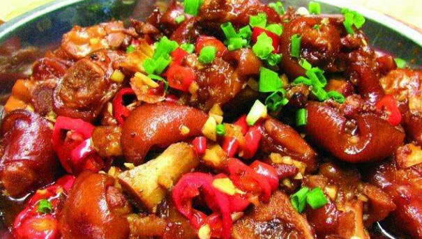 猪蹄,干辣椒,大蒜