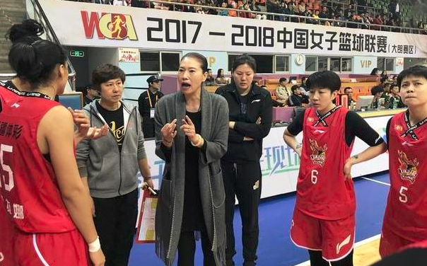 恭喜前八一名帅加盟新疆球队因得此猛人将重获争夺总冠军实力