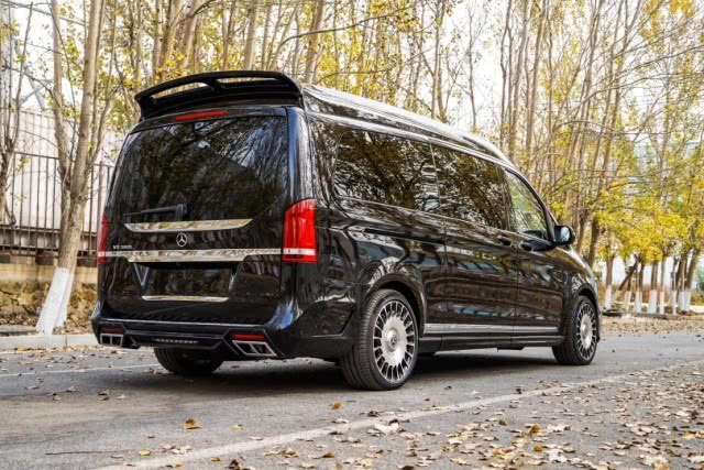 奔驰商务车v260港口现车,改装项目以及细节展示,空间碾压同级各路大神