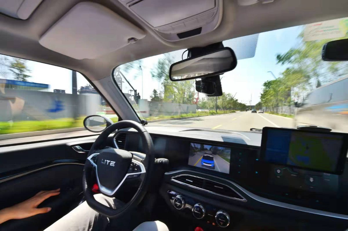 首钢园区,这辆车没有驾驶员!未来可扫码乘坐