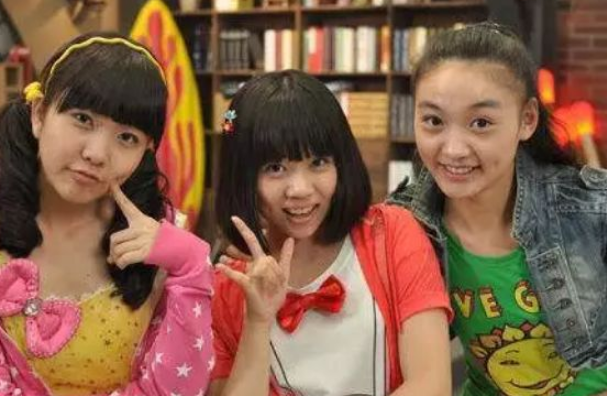 《疯丫头》里爆米花长大了,10年时间过去,现在变化让人不敢认