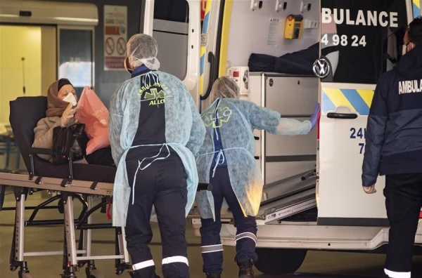 『医用物资』550万个中国口罩运抵巴黎，法国媒体却说“中国撒了两个月的谎”