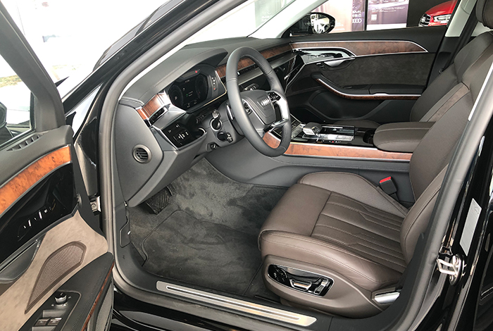 抢先看2020款奥迪a8《买车用车报告》有钱一定要买