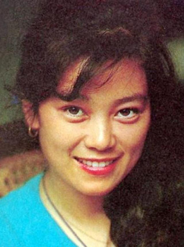 子夜交际花徐曼丽敌营十八年女特务李小力46岁息影
