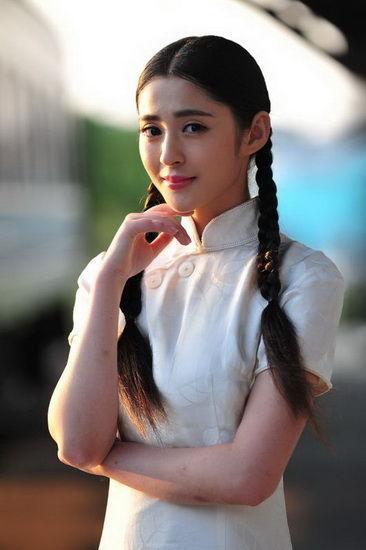 读大学去台湾旅行被周杰伦选中演女主角 又获于正力捧 演技很普通却一直片约不断