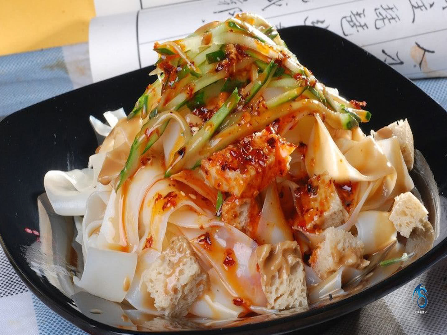 用电饼铛做凉皮,不用洗面不用蒸,一出锅直流口水,比买的还好吃