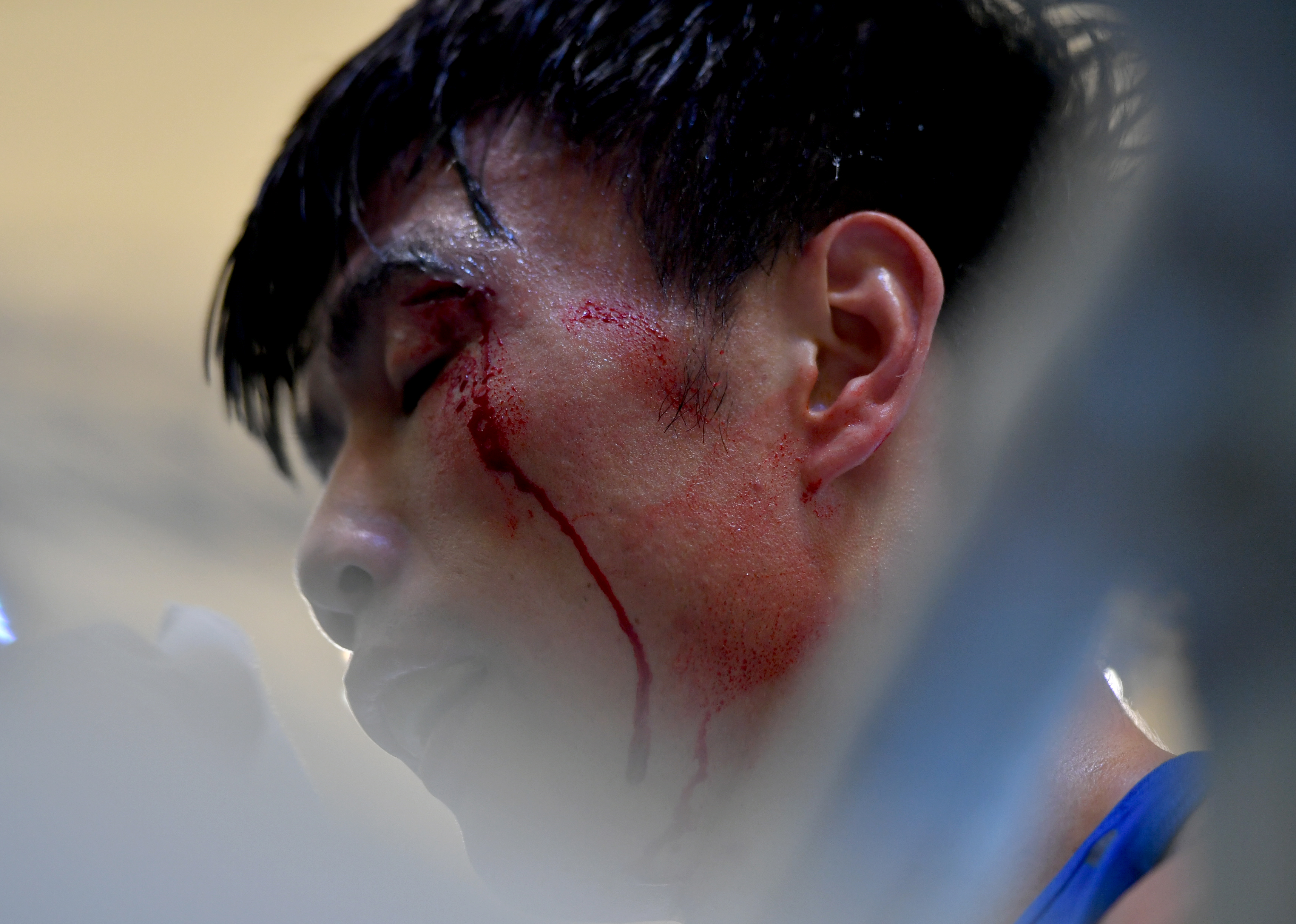 (4)拳击——全国男子拳击锦标赛:胡建关夺得52公斤级冠军