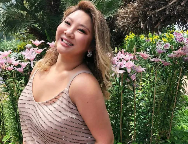 郑少秋33岁女儿现状成两百斤的女胖子生活精致让人十分羡慕