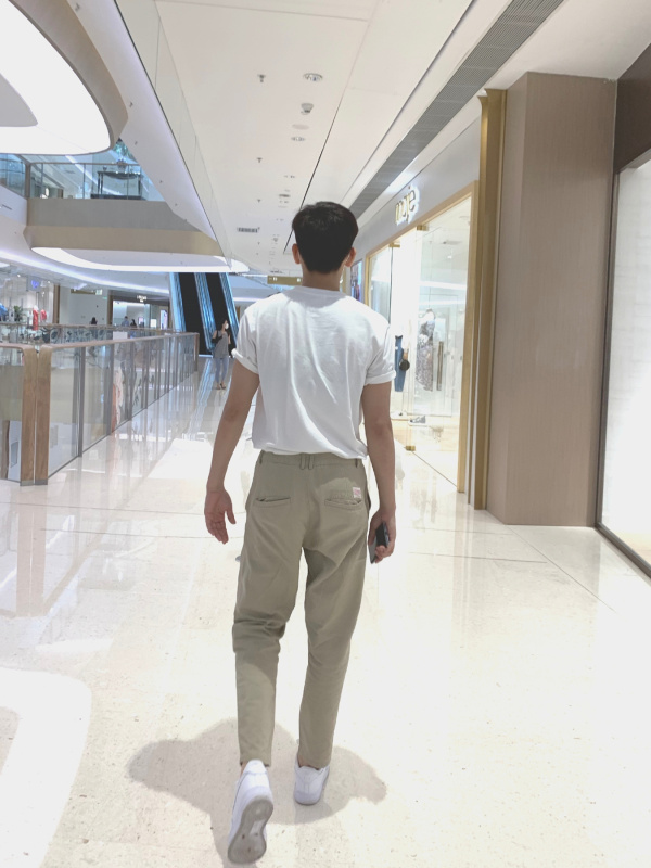 目测要火这名19岁帅哥竟然是中国女篮队员