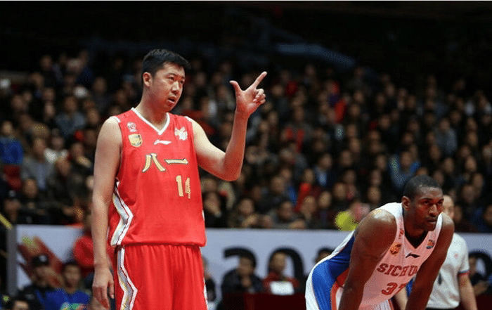 八一队解散,一代传奇的落幕了,体育遵循优胜劣汰