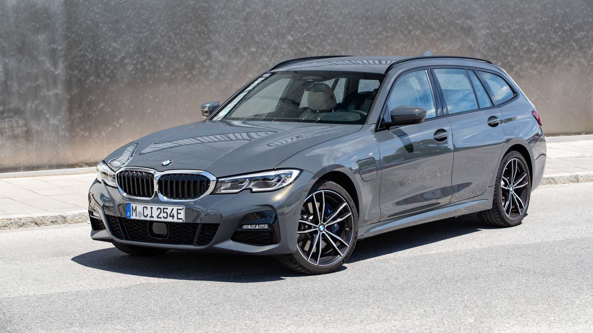 宝马3,5系增加插电混动车型,320e及520e在欧洲发布