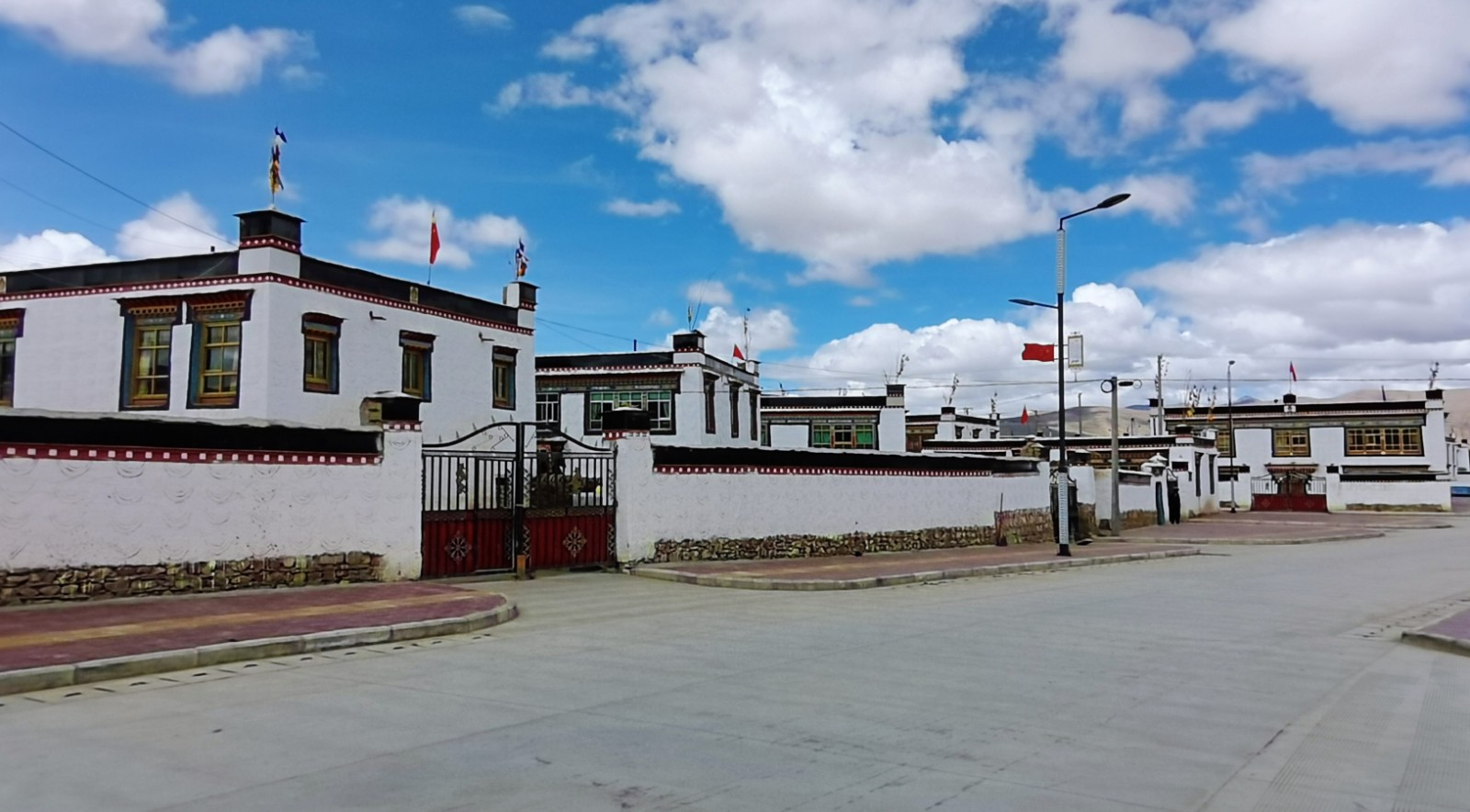 康马县企业建站_(康马县公路中标项目)