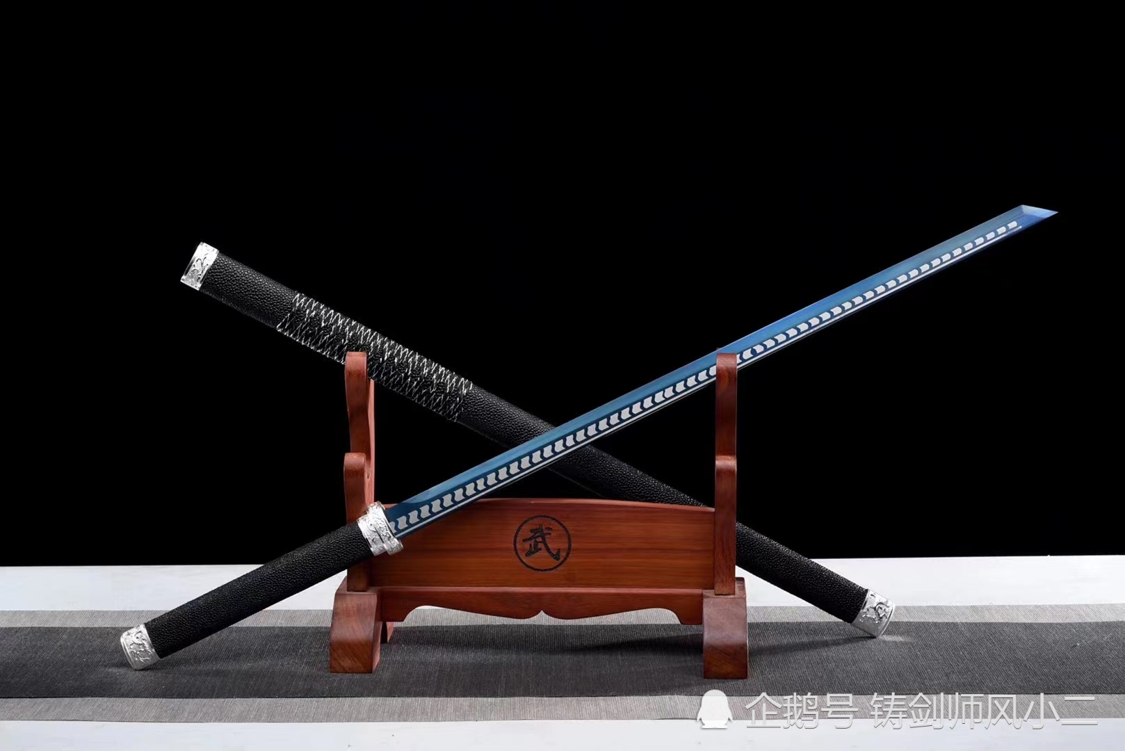 龙唐刀系列-冰裂苍穹