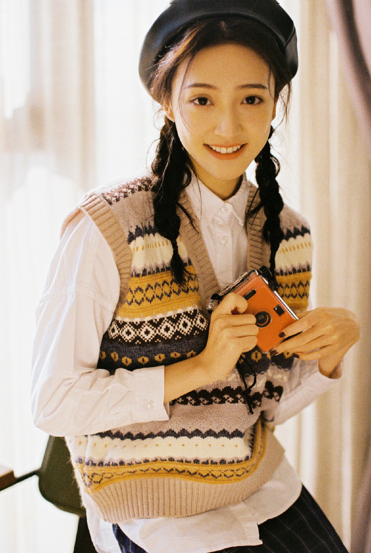 倪美诗《水晶晶女孩》绽放光彩 可盐可甜开启新年新征途