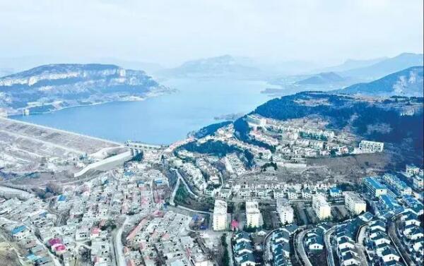 山东省委省政府回应“济南违建别墅问题”：全面彻查，坚决整改