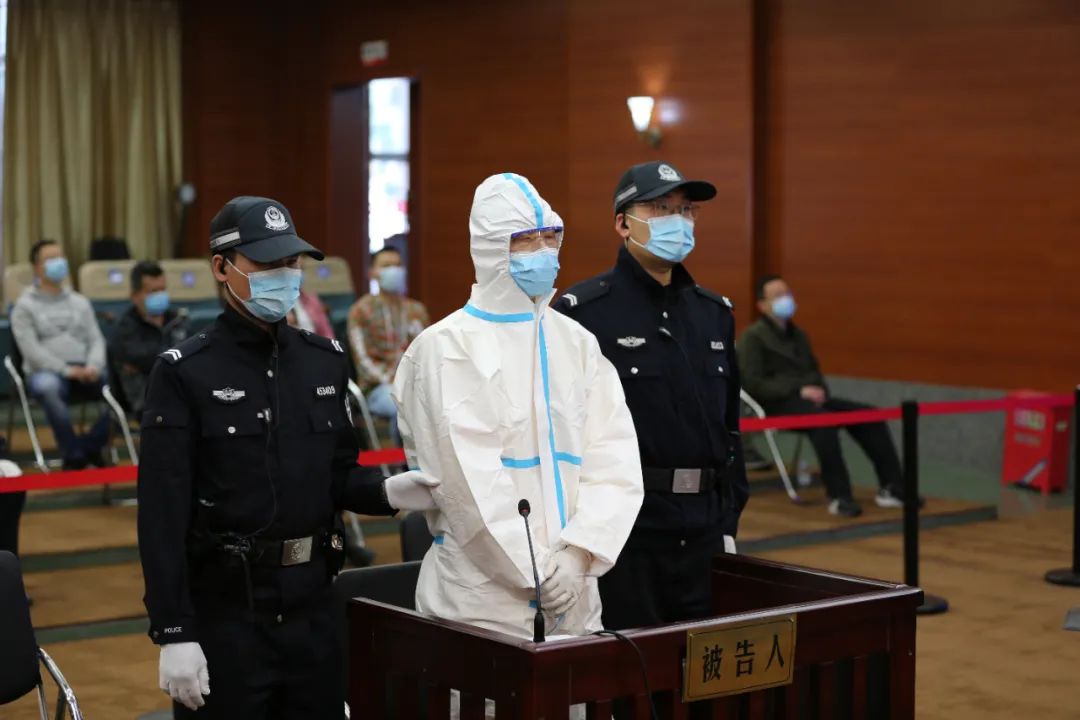 防城港市公安局原副局长桂宝东涉黑"保护伞"案在桂