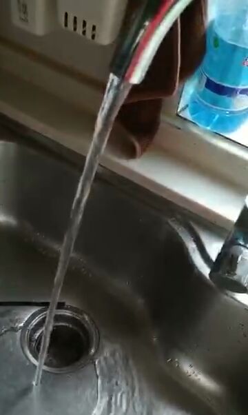 巩义一小区一度“自来水像酱油”：水质已恢复，原因还在查