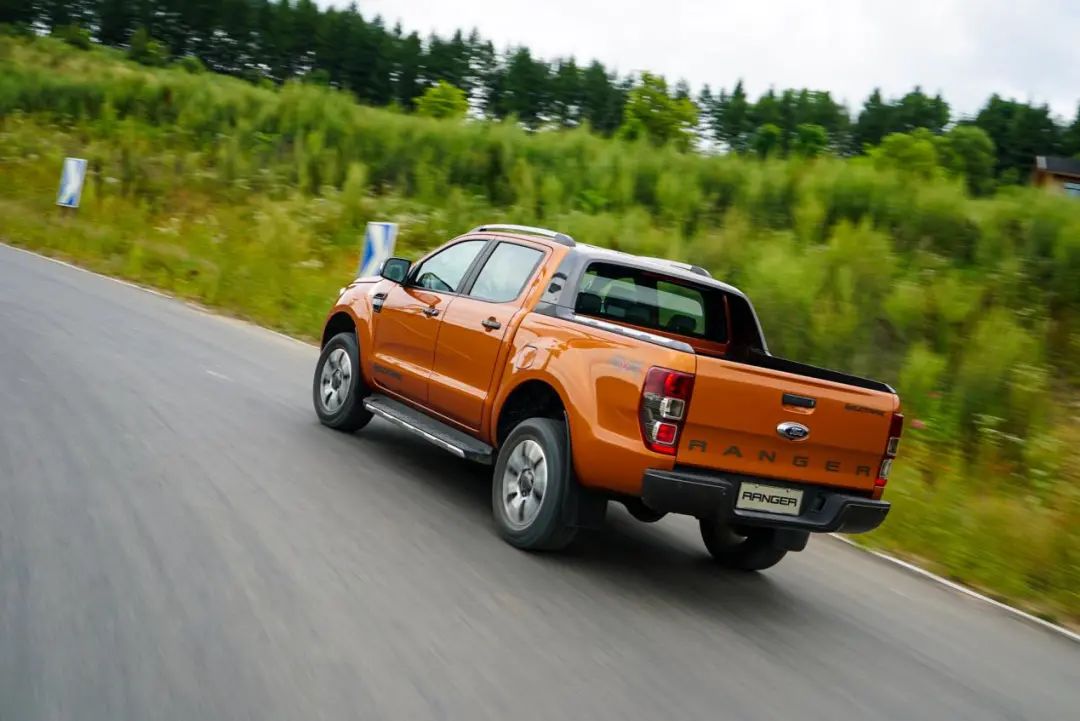 福特f650报价多少钱_福特皮卡车f650报价_福特f650报价