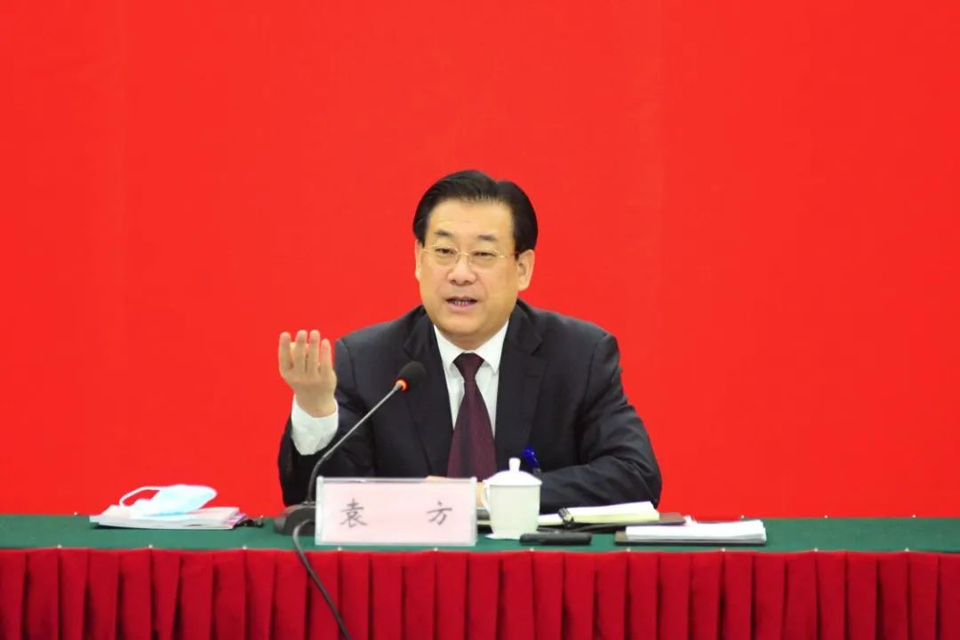 袁方参加当涂县代表团审议《政府工作报告》时指出