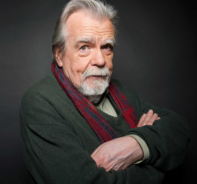 楚雨荨吃牛肉面 2020-09-22 06:51 迈克尔·朗斯代尔(michael