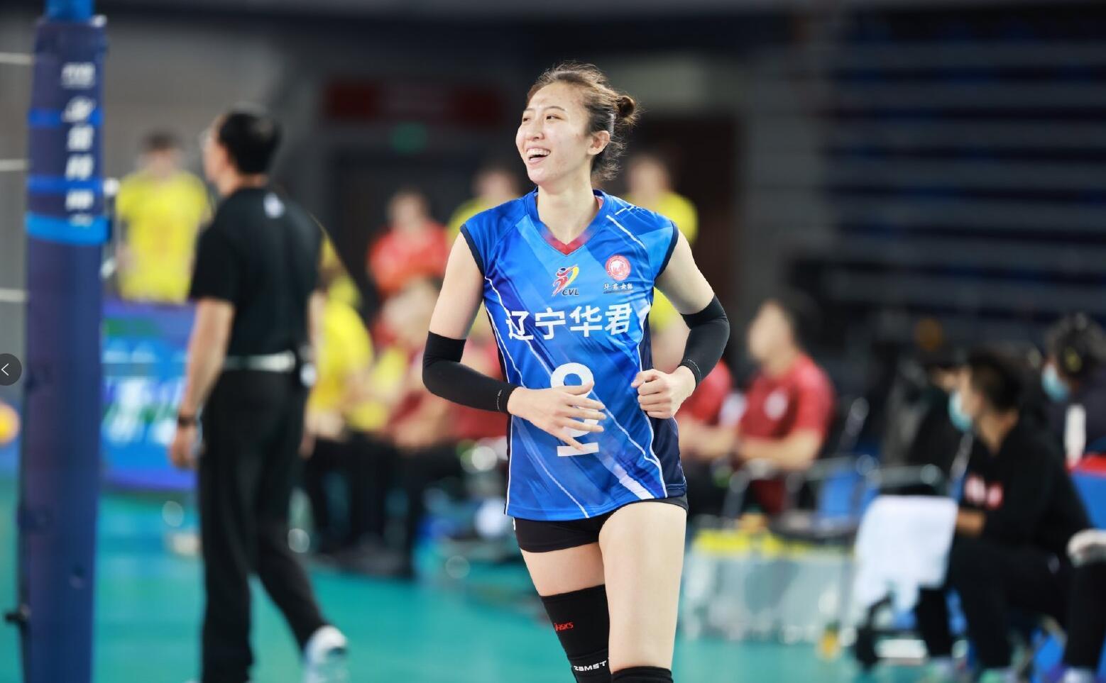 辽宁女排后劲不足!2-0领先被上海逆转,"丁接应"上线难救主