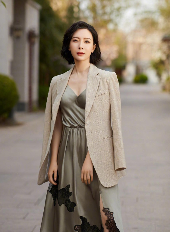 ���촩�ʺϴ�����ȹ��?�紺������ȹ��α������۸д���?