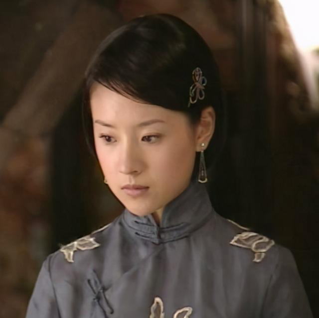 金粉世家冷清秋的悲剧清高的女人看上什么也别看上男人的钱