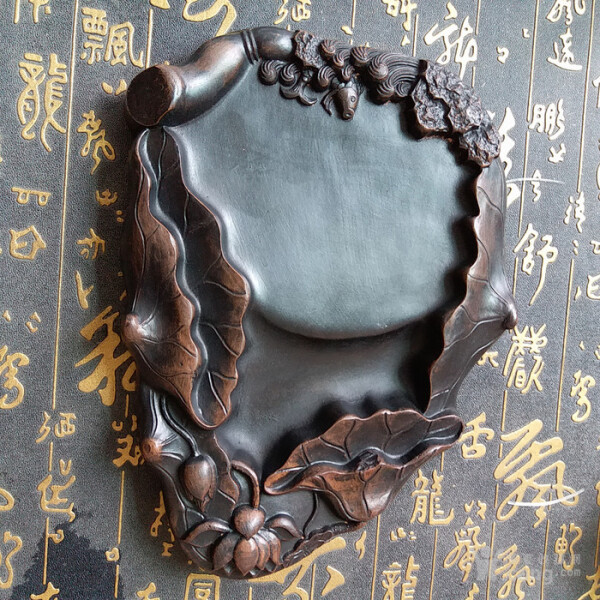 ◆歙州硯◆荷葉蛙田螺彫琢◆唐木塗箱入◆ ◇歙州硯◇荷葉蛙田螺彫琢◇唐木塗箱入◇ ◇歙州硯◇荷葉蛙田螺