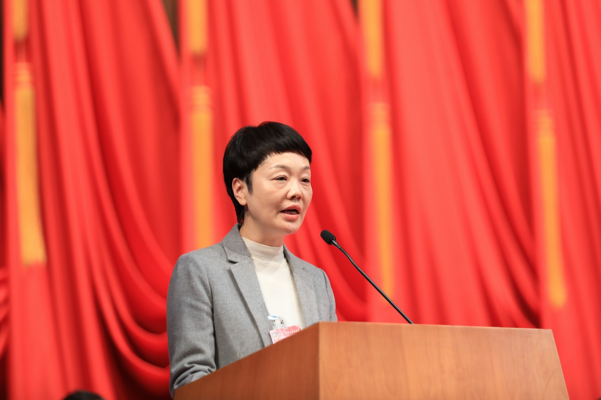 朱云委员:上海医院,高校,实验室集聚,生物医药创新相比国外差距在哪?