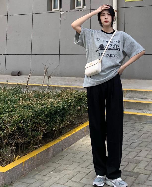 С����Ů�����촩ʲô���Ӻÿ� ���������Ӱٴ���� �Ը����ȳ�