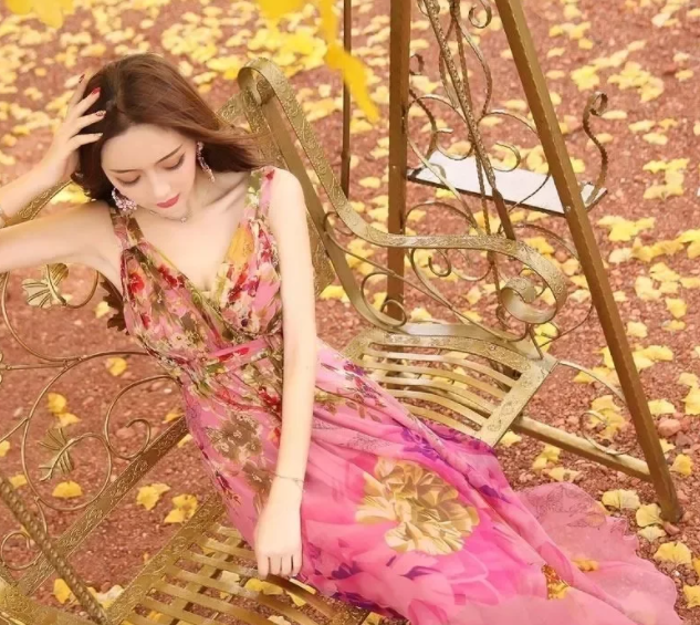 ��ɫ��ȹ��ʲô��ɫЬ��?С�������ɫ�߸�Ь ���������Ļ�����