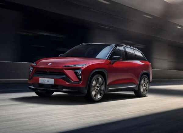 从领先到垫底，死守高端的蔚来“高光”难再？