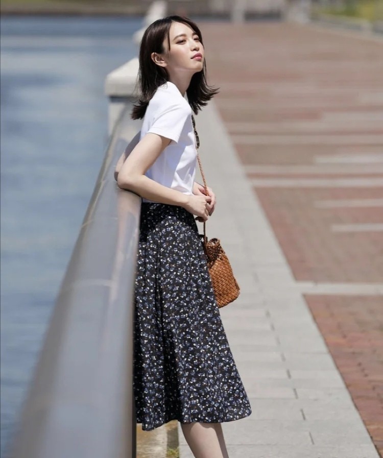 ����t����ô����ÿ�?Ů����ʲô��ɫ��t������������?