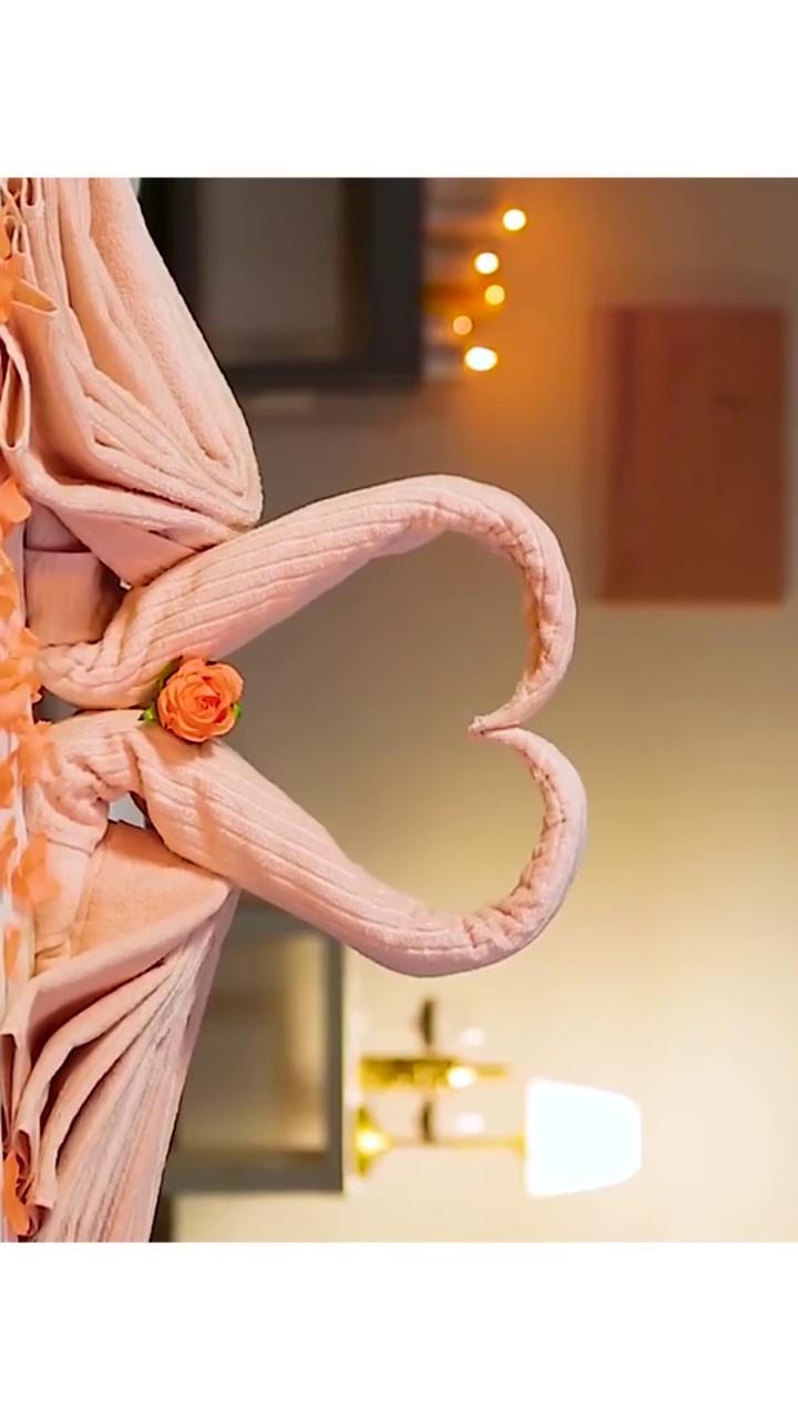 用毛巾叠个孔雀